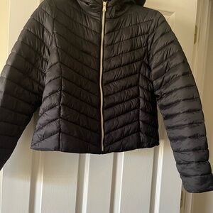 Women’s Down puffer Jacket. Size Large